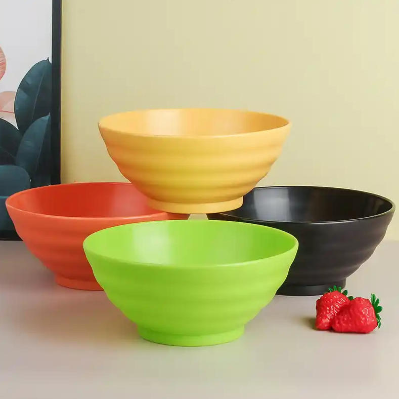 The Green Revolution in Plastic Packaging: Material Versatility and Sustainability with Rayshape Machinery