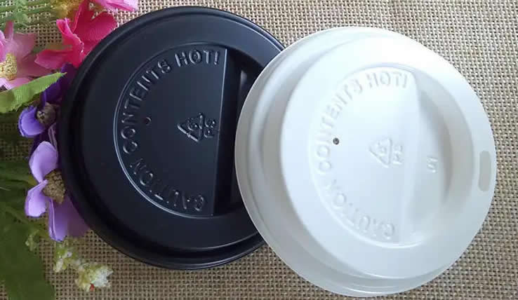 Automatic multi-station thermoforming machine