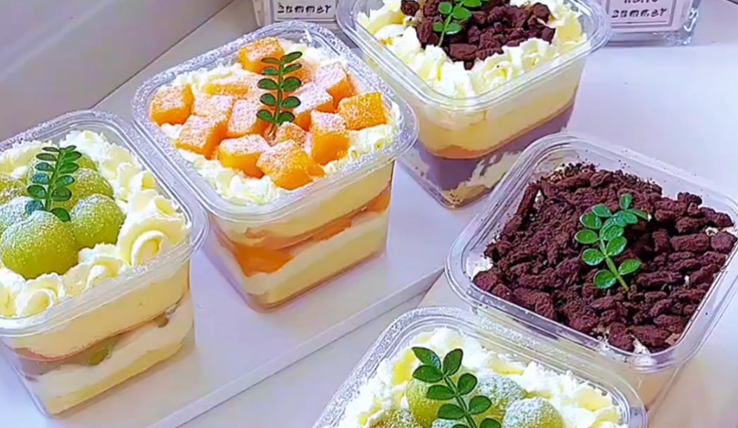 Fruit box making machine