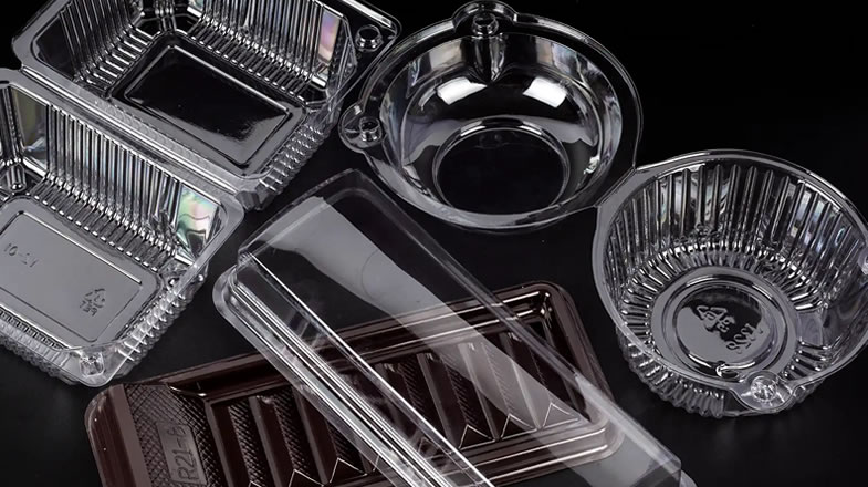 Plastic Thermoforming Machine - three station